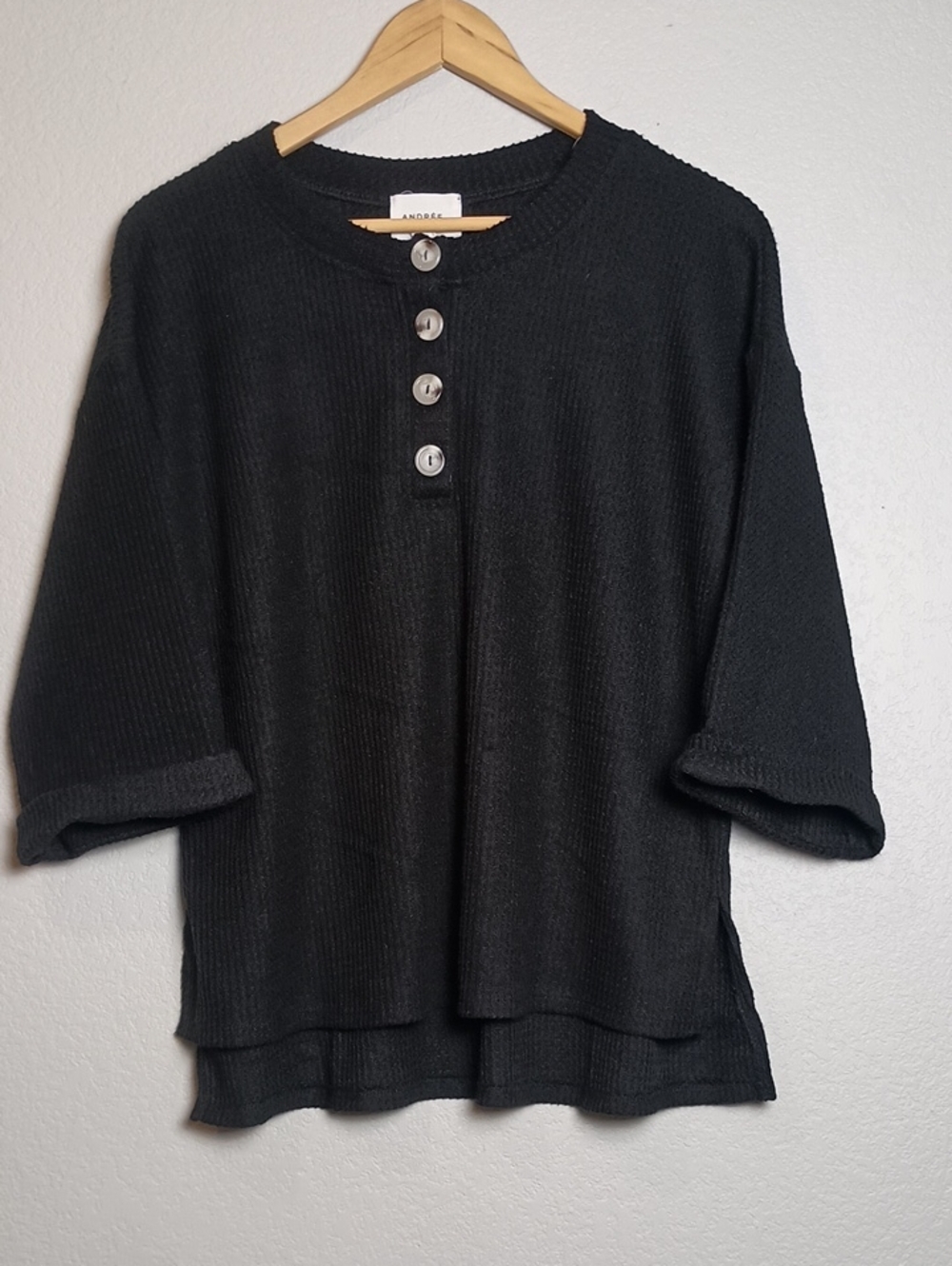 NWT Andree By Unit Black Top
